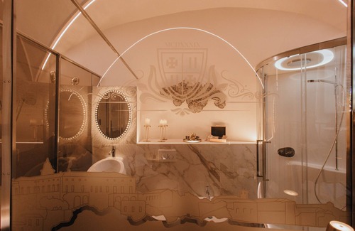 Vasto Apartment | Tower of Bassano Luxury Room