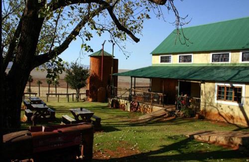Okhahlamba Bed & Breakfast | Tower of Pizza