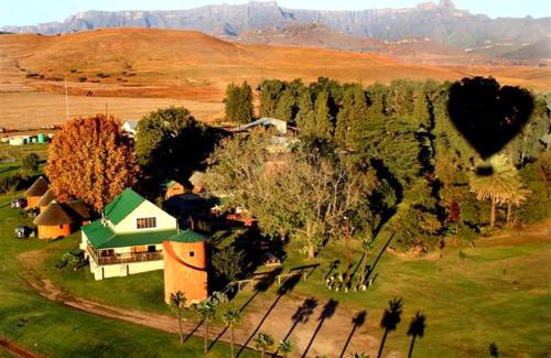 Okhahlamba Bed & Breakfast | Tower of Pizza