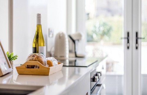 Lincoln Apartment | Tower View - UK48126