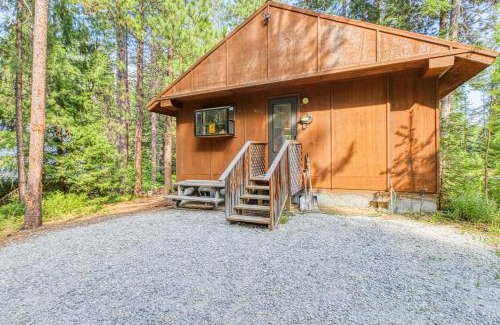 Ardenvoir House | Towering Pines Cabin & Game Room