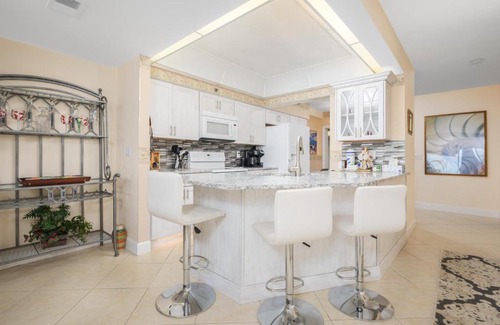Ponce Inlet Apartment | Towers 2 - Ocean Towers 2102