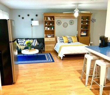 Tallahassee House | Town and Country Hideaway