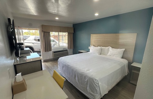 North State Hotel | Town and Country Inn