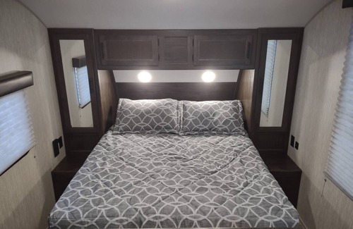 Hendersonville House | Town and Country Camp - RV