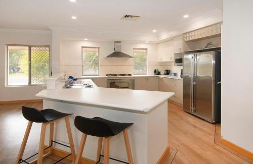 Busselton House | Town Central Entertainers Delight