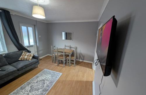 Burton on Trent Apartment | Town Centre, dedicated Parking