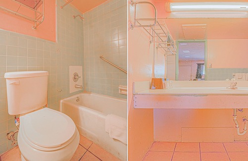 Bossier City Hotel | Town & Country Motel Bossier City by OYO