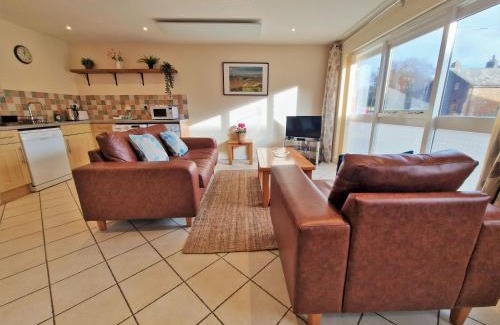 Ivinghoe House | Town End
