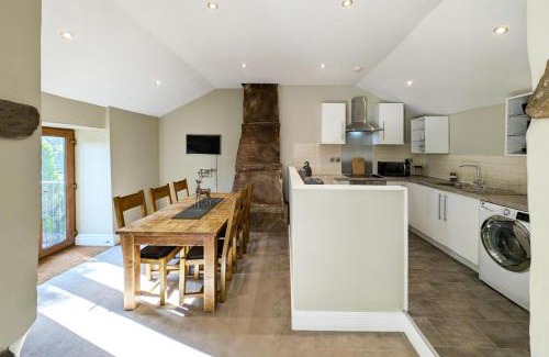 Stainland House | Town Gate Cottage