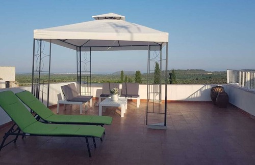 San Jorge House | Town house, between sea and mountains, with spa