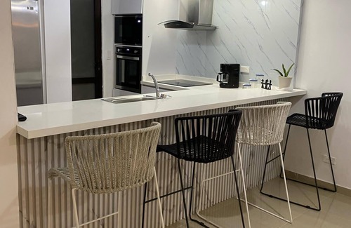Lecheria House | Town house con salida al canal en la encantadora Lechería