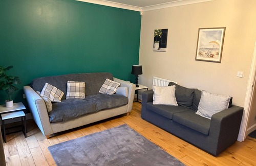 Yeovil House | Town House in Yeovil - your perfect stay
