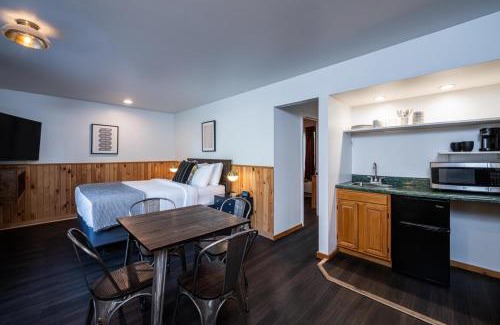 Lake Placid Cabin | Town House Lodge