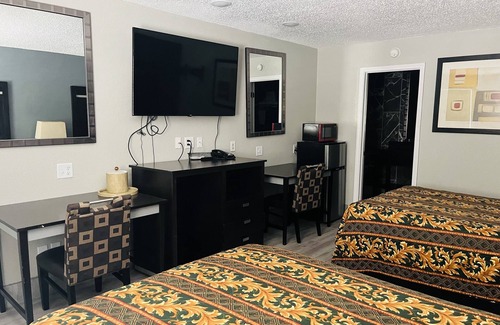 Bay City Hotel | Town House Motel