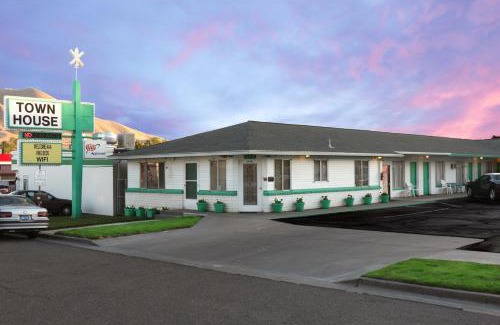 Winnemucca Hotel | Town House Motel