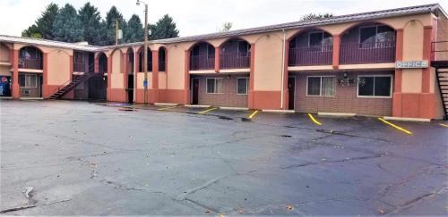Worland Hotel | Town House Motor Inn
