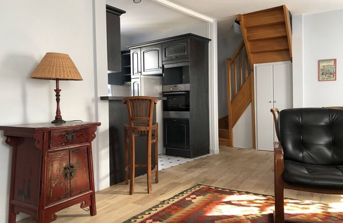 Pont-l'Eveque House | Town house with large garden 10/11 persons