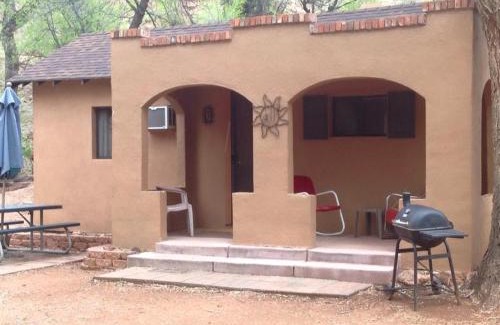 Manitou Springs Cabin | Town-N-Country Cottages