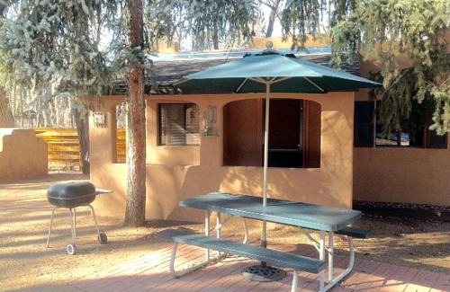 Manitou Springs Cabin | Town-N-Country Cottages