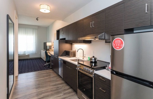 Traditions Hotel | TownePlace Suites by Marriott Port St. Lucie I-95