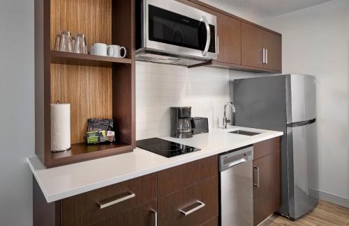 Sherwood Park Hotel | TownePlace Suites by Marriott Edmonton Sherwood Park