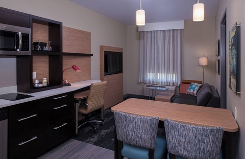 Saskatoon Hotel | TownePlace Suites by Marriott Saskatoon