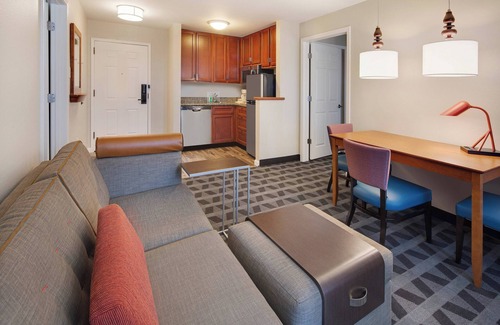 Bentonville Hotel | TownePlace Suites by Marriott Bentonville Rogers