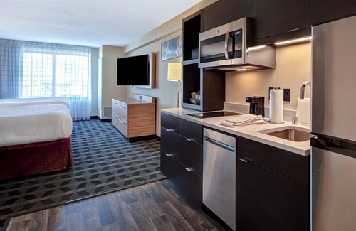 Las Vegas Hotel | TownePlace Suites by Marriott Las Vegas Airport South
