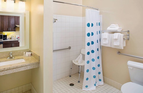 Johnson Hotel | TownePlace Suites by Marriott Fayetteville North