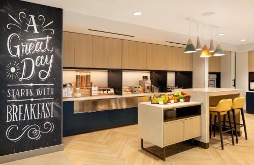 Las Vegas Hotel | TownePlace Suites by Marriott Las Vegas North I-15