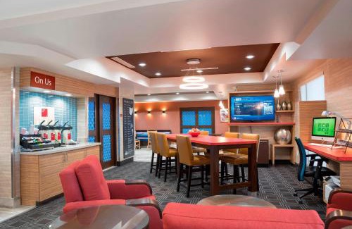 Ontario Hotel | TownePlace Suites by Marriott Ontario-Mansfield