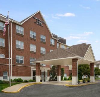 Naperville Hotel | TownePlace Suites by Marriott Chicago Naperville
