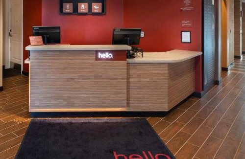 Oak Creek Hotel | TownePlace Suites by Marriott Milwaukee Oak Creek