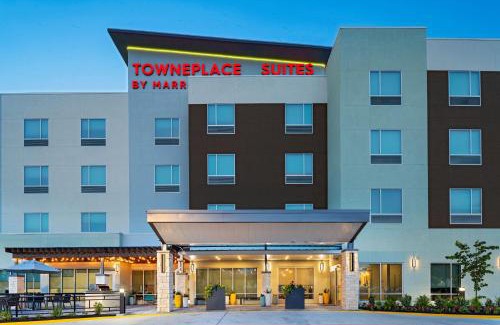 The Fountains Hotel | TownePlace Suites by Marriott Stafford Sugar Land