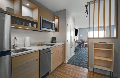 North Westport Hotel | TownePlace Suites by Marriott Westport