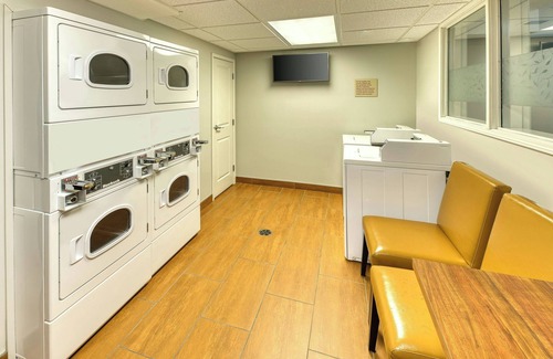 Red Deer Hotel | Towneplace Suites by Marriott Red Deer