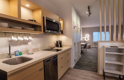 Conroe Hotel | TownePlace Suites by Marriott Conroe