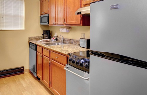 Westlake Hotel | Towneplace Suites By Marriott Cleveland Westlake