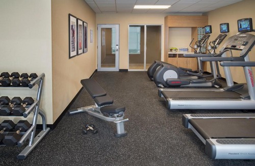 Ottawa Division Hotel | TownePlace Suites by Marriott Ottawa Kanata