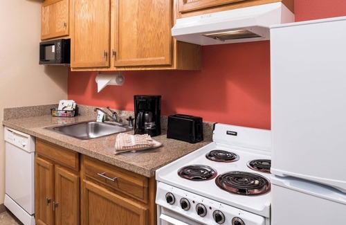 Platinum Triangle Hotel | TownePlace Suites By Marriott Anaheim Maingate Near Angel Stadium