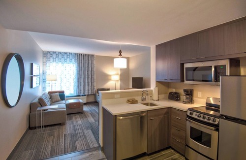 Flagami Hotel | TownePlace Suites by Marriott Miami Airport