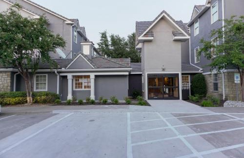 Legacy Park Hotel | TownePlace Suites by Marriott Dallas Plano/Legacy
