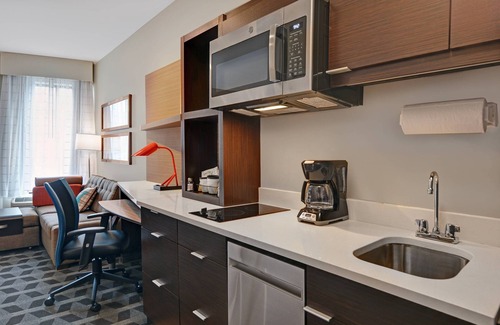 Babe Denny Hotel | TownePlace Suites by Marriott Indianapolis Downtown