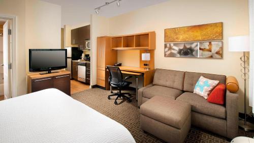 Lexington Park Hotel | TownePlace Suites by Marriott Lexington Park Patuxent River Naval Air Station