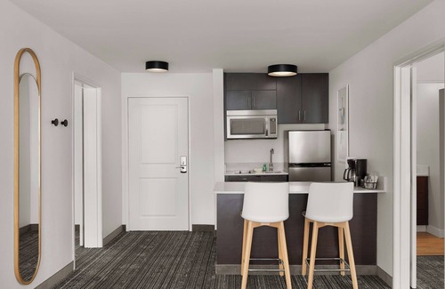 Naperville Hotel | TownePlace Suites Chicago Naperville