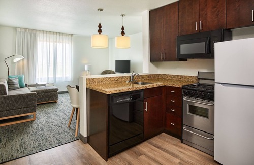 Garden City Hotel | TownePlace Suites Garden City