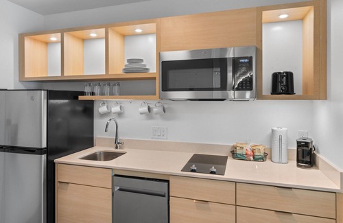 Northside Hotel | TownePlace Suites Jacksonville Airport