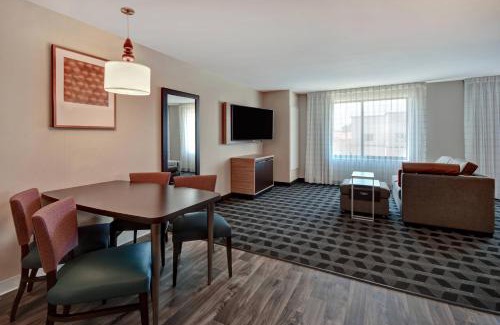 Las Vegas Hotel | TownePlace Suites Las Vegas Airport South