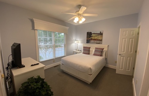 Lackey Resort | Townes at Kingscreek perfect for Busch Garden, Water Country USA Williamsburg VA